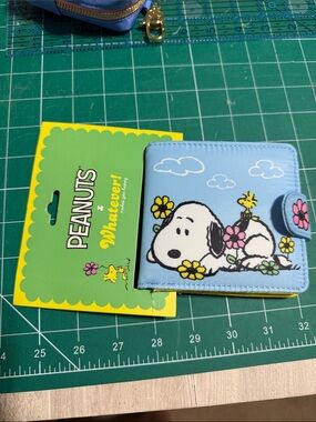 Peanuts Light Blue Snoopy Floral Snap Wallet